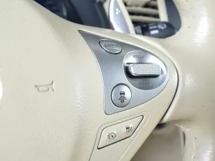 Infiniti  13