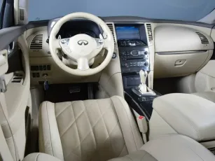 Infiniti  6