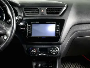 Kia  10