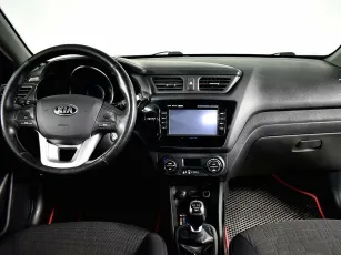 Kia  8