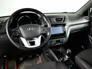 Kia  9
