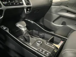 Kia  6