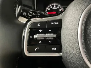 Kia  8