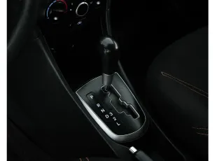 Hyundai  13