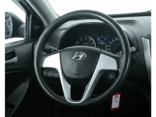 Hyundai  16