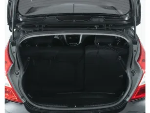 Hyundai  7