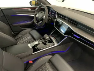Audi  8