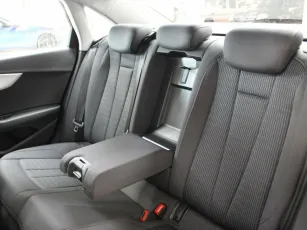 Audi  12