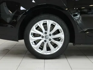 Audi  9