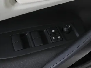 Toyota  13