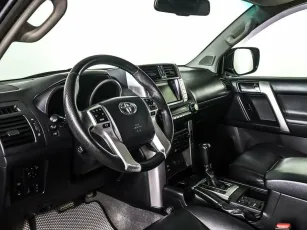 Toyota  9