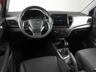 Hyundai  6