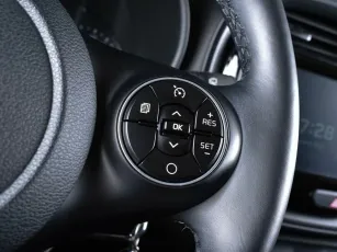 Kia  11