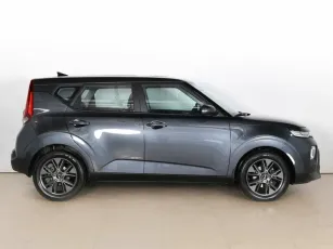 Kia  4