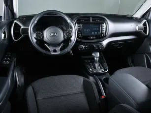 Kia  6