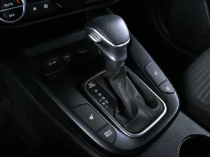 Kia  8