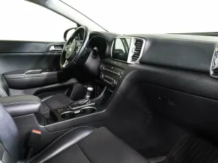 Kia  10