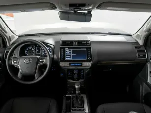 Toyota  6