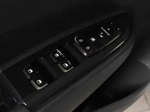 Kia  11