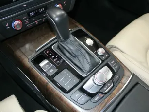 Audi  11