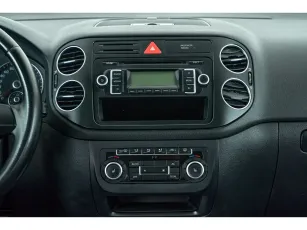Volkswagen  8