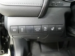 Toyota  16