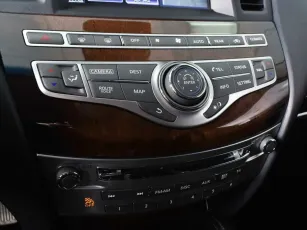 Infiniti  13