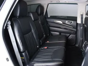 Infiniti  14
