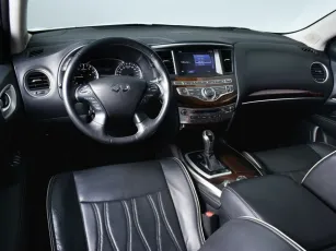 Infiniti  6