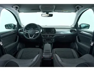 Volkswagen  8