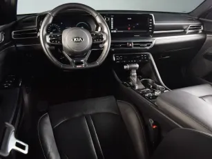 Kia  6