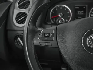 Volkswagen  9