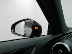 Audi  12