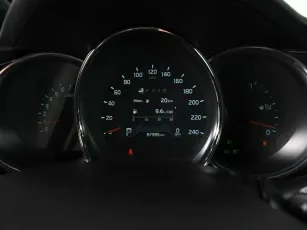 Kia  11