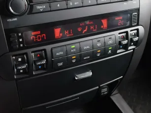 Kia  9