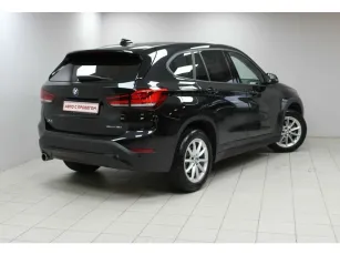 BMW  3