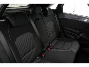 Kia  27
