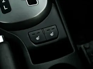 Kia  10