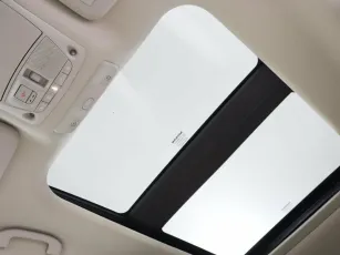 Nissan  15