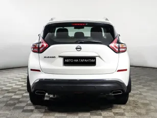 Nissan  4