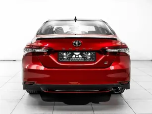 Toyota  6