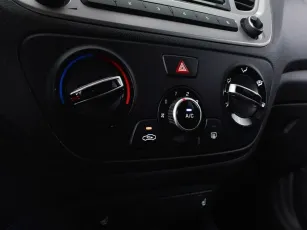 Hyundai  10