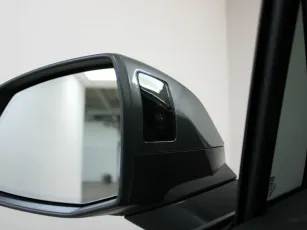 Audi  16
