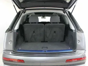 Audi  8