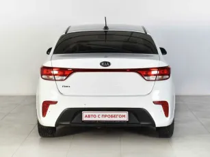 Kia  4
