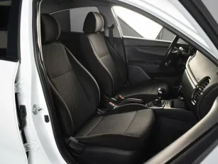Kia  6