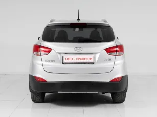 Hyundai  6