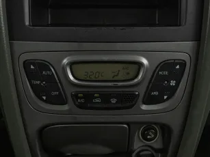 Hyundai  15