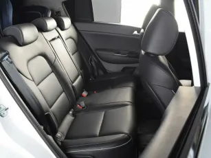 Kia  9