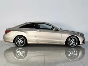 Mercedes-Benz  4